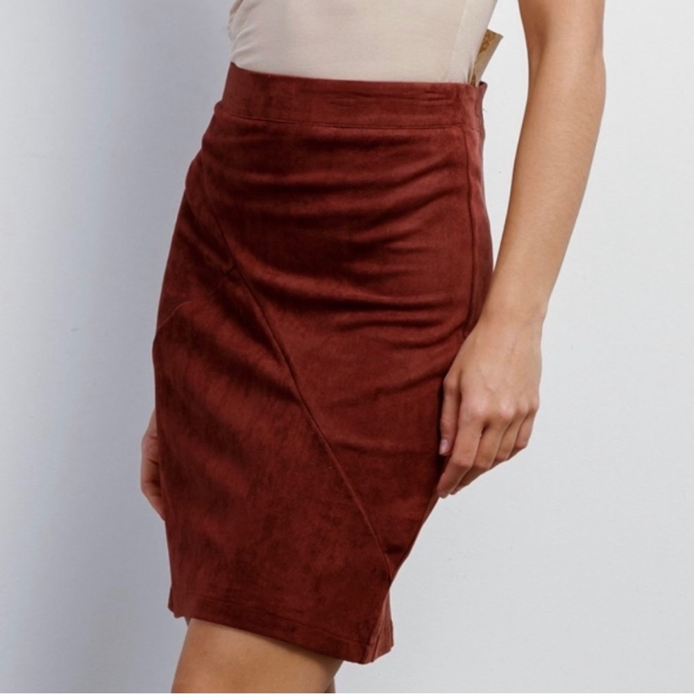 Burgundy High Waisted Faux Velvet Skirt
